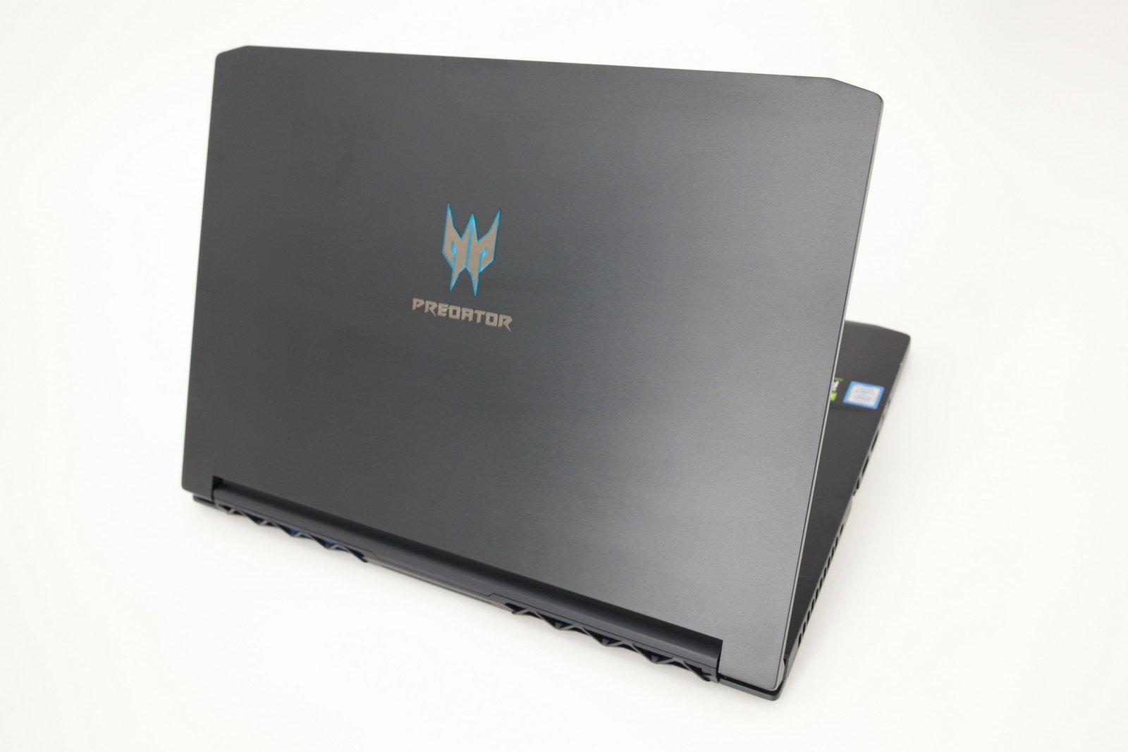 Acer Triton 500 Gaming Laptop: NVIDIA RTX 2060, Core i7-9750H, 16GB RAM, 512GB - CruiseTech