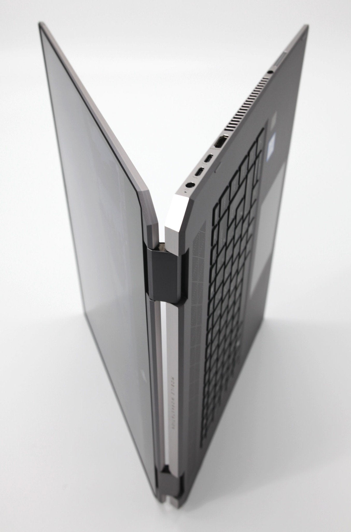 HP ZBook Studio x360 G5 2in1 Touch Laptop Core i7-8850H, 32GB RAM 256GB Warranty - CruiseTech