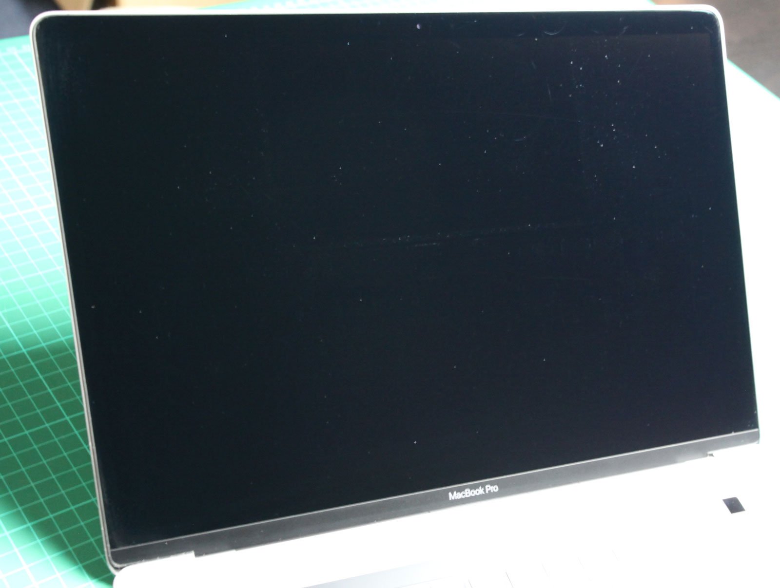 Apple MacBook Pro 15-Inch 2018 Core i9 2.9Ghz 6-Core, 16GB RAM, 512GB SSD - CruiseTech