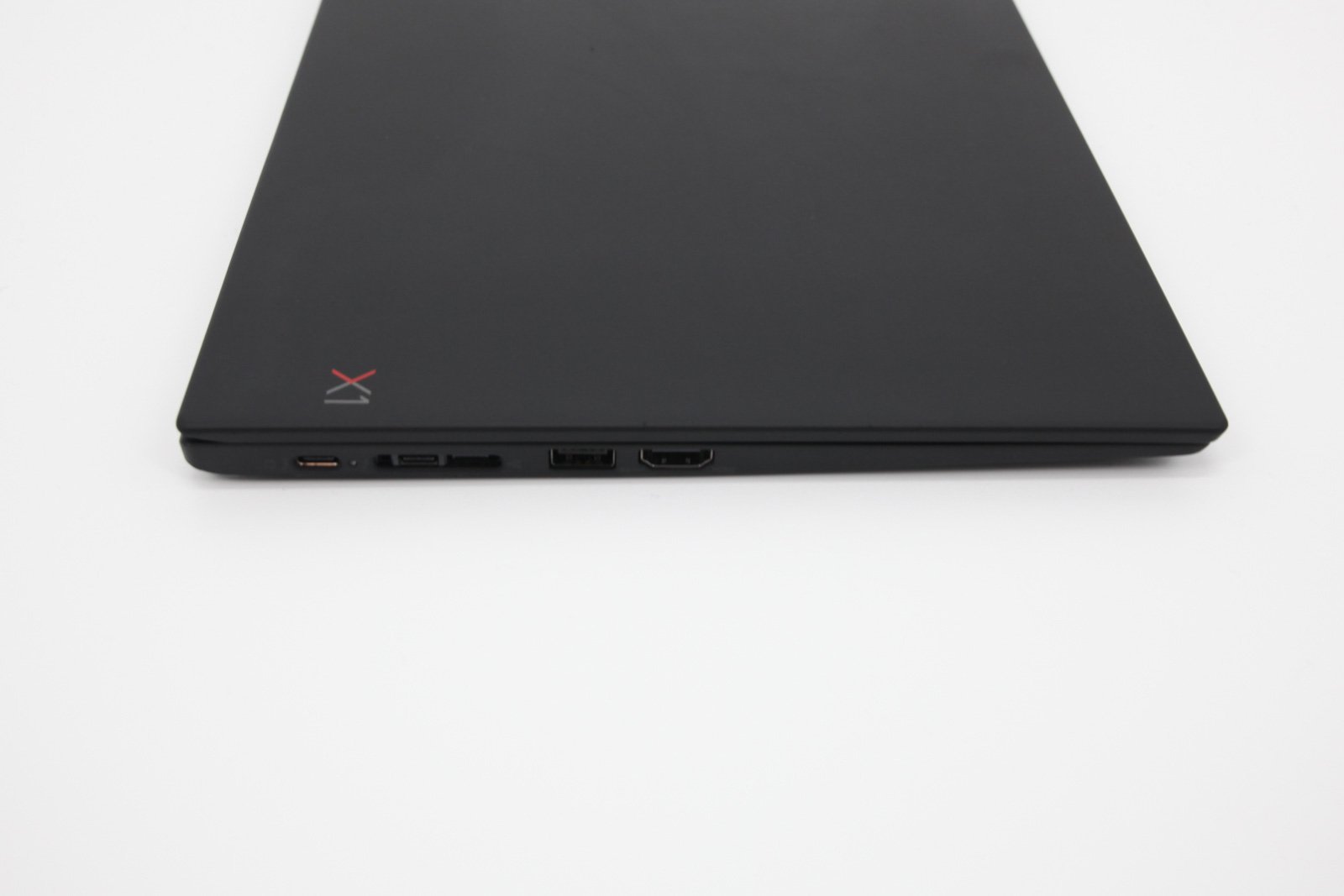 Lenovo ThinkPad X1 Carbon 6th Gen: 8th Gen Core i5, 256GB RAM, 8GB, 1.1Kg - CruiseTech