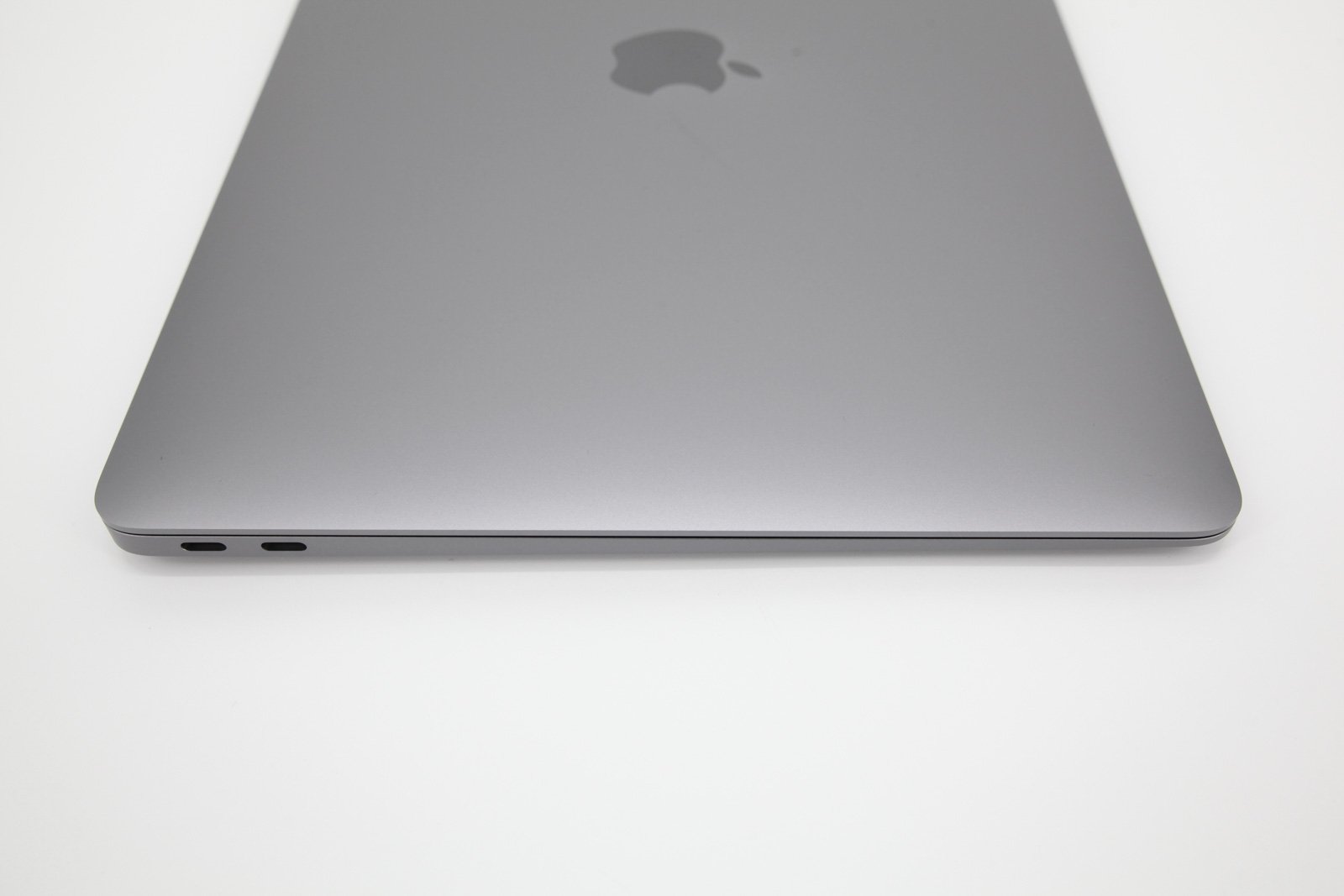 Apple MacBook Air 13.3" Retina 2020: Space Grey M1, 8GB RAM, 256GB, Warranty VAT - CruiseTech