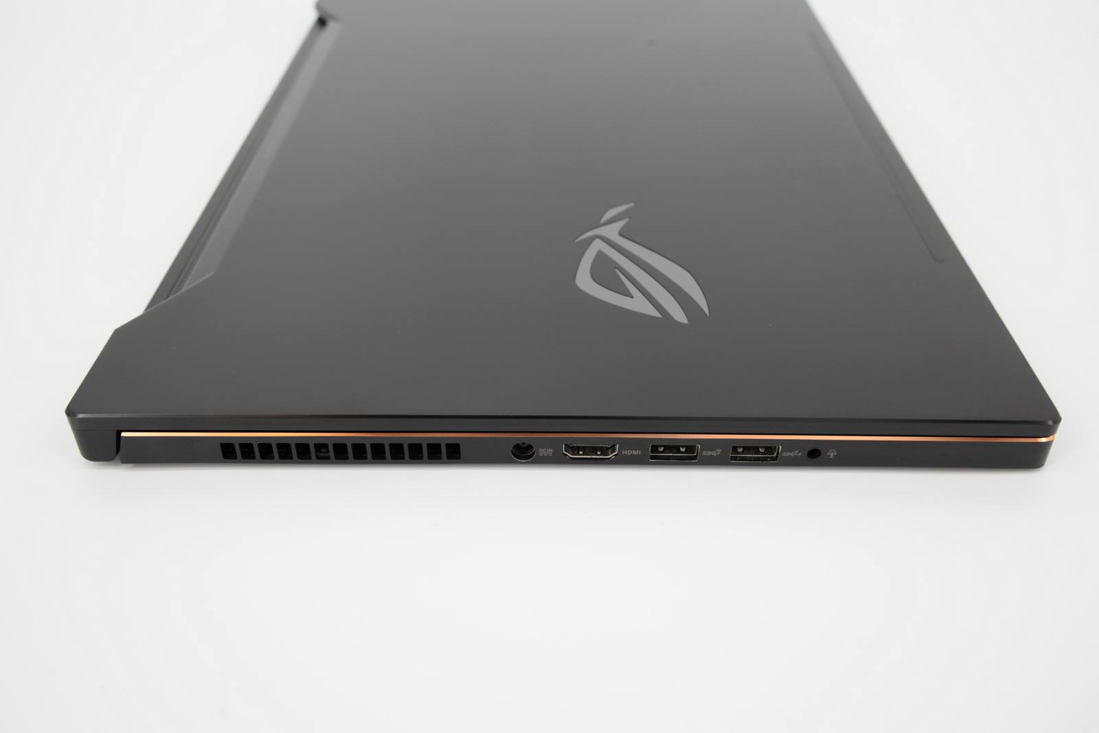 ASUS ROG Zephyrus Gaming Laptop: GTX 1080, i7 8th Gen, 16GB RAM, 512GB SSD - CruiseTech