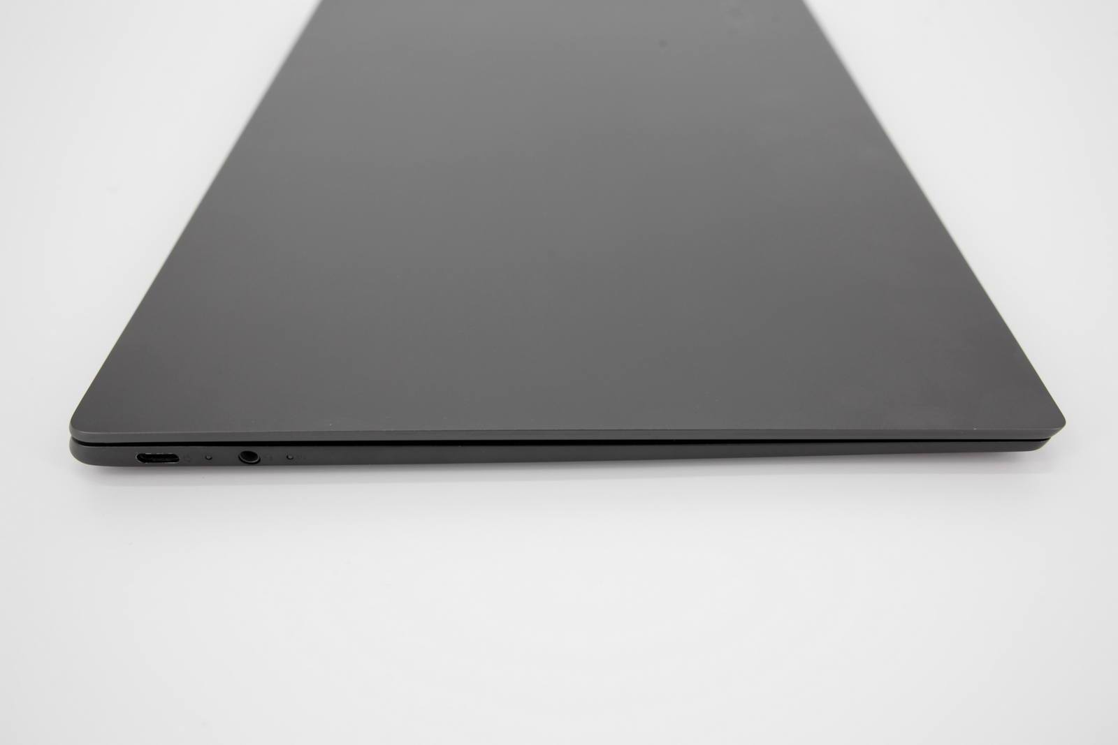 Lenovo Yoga S730 13.3" Laptop: 8th Gen i5, 256GB SSD, 8GB RAM, Warranty, 1.1Kg - CruiseTech