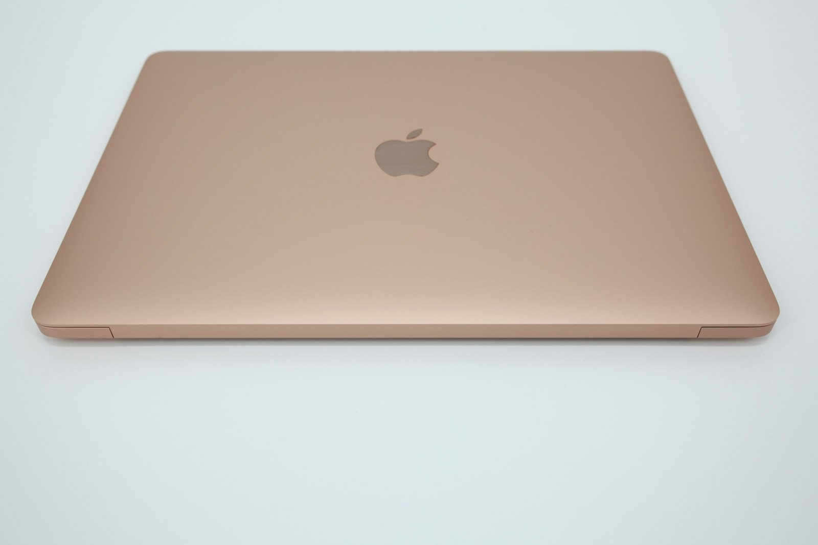 Apple MacBook Air 13.3" Retina M1 Model: 2020, Gold 8GB RAM 256GB Warranty VAT - CruiseTech