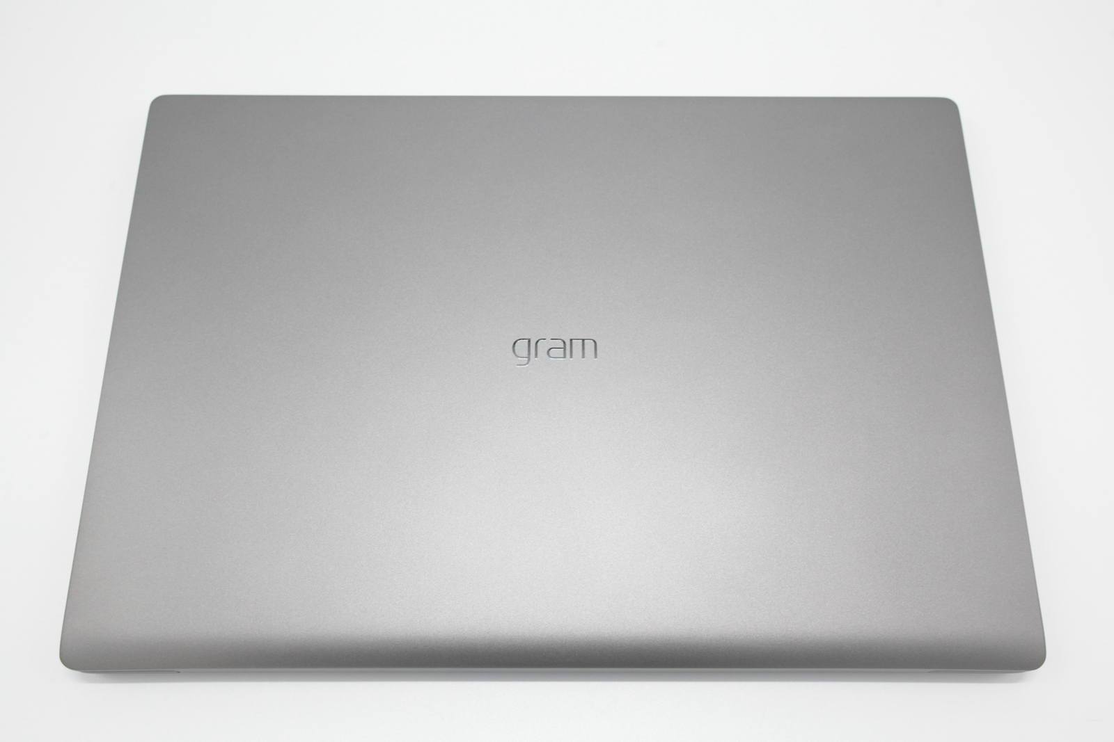 LG Gram 17" Lightweight QHD Laptop: i7 10th Gen, 16GB, 512GB Warranty 1.35Kg VAT - CruiseTech