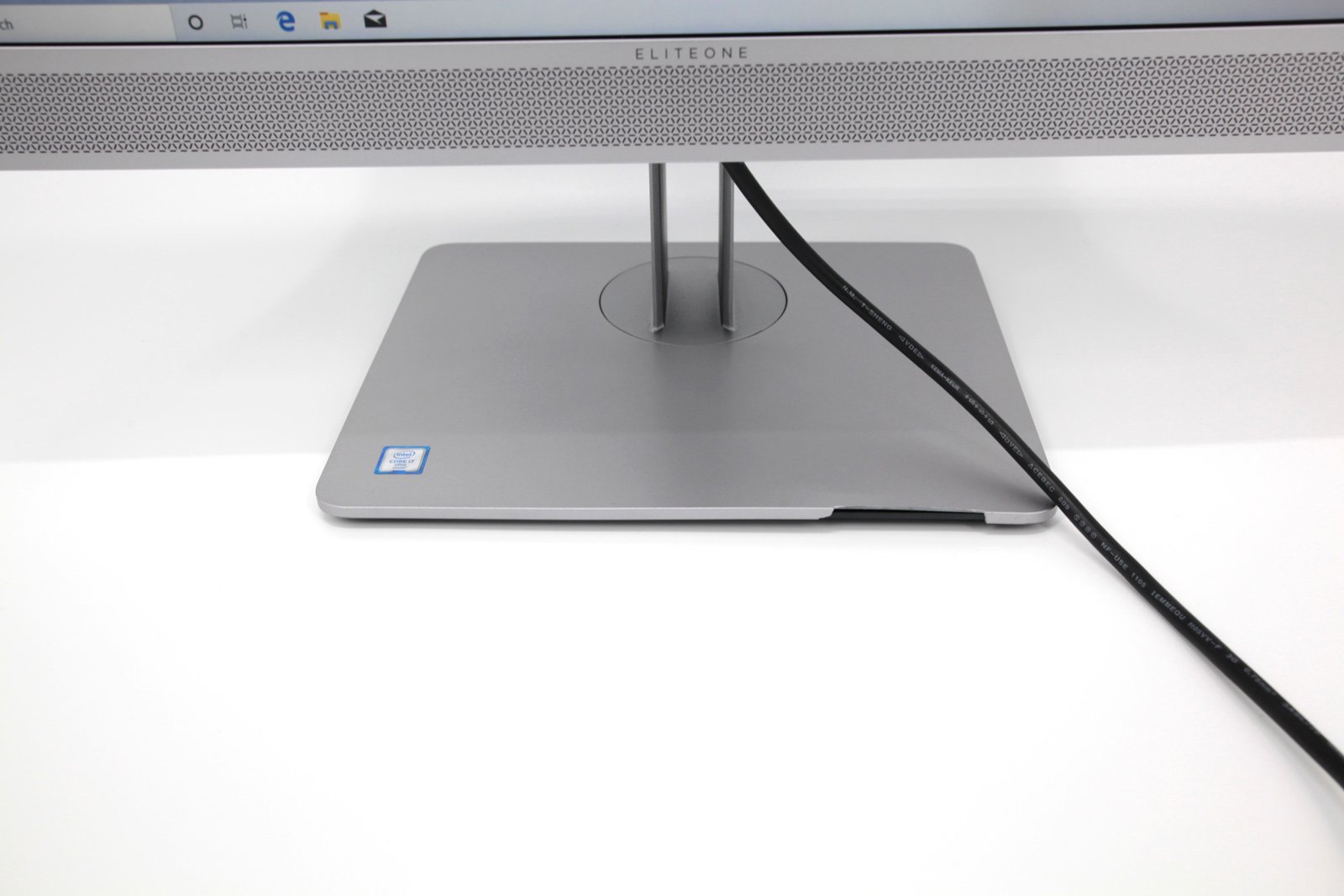 HP EliteOne 800 G3 All-in-One 23.8" i7 6700, 16GB RAM. 256GB, RX 560 VAT Grade B - CruiseTech