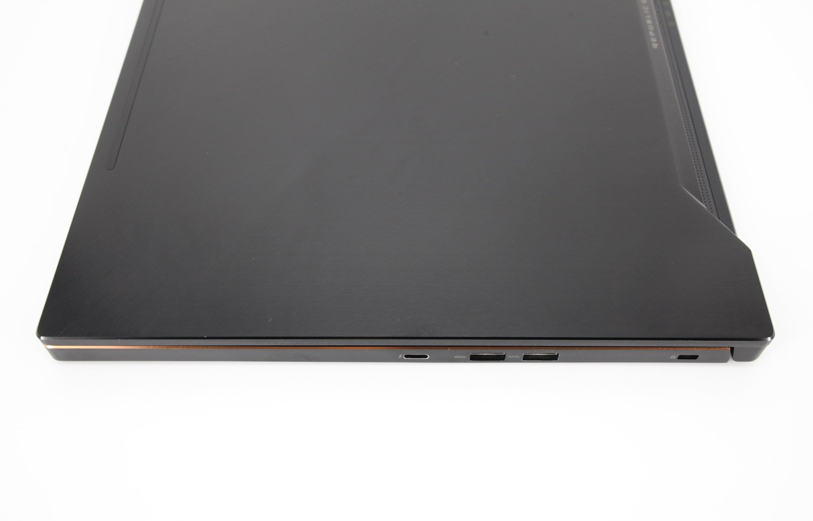 ASUS ROG Zephyrus Gaming Laptop: NVIDIA GTX 1080, i7 8th Gen, 16GB RAM, 512GB - CruiseTech