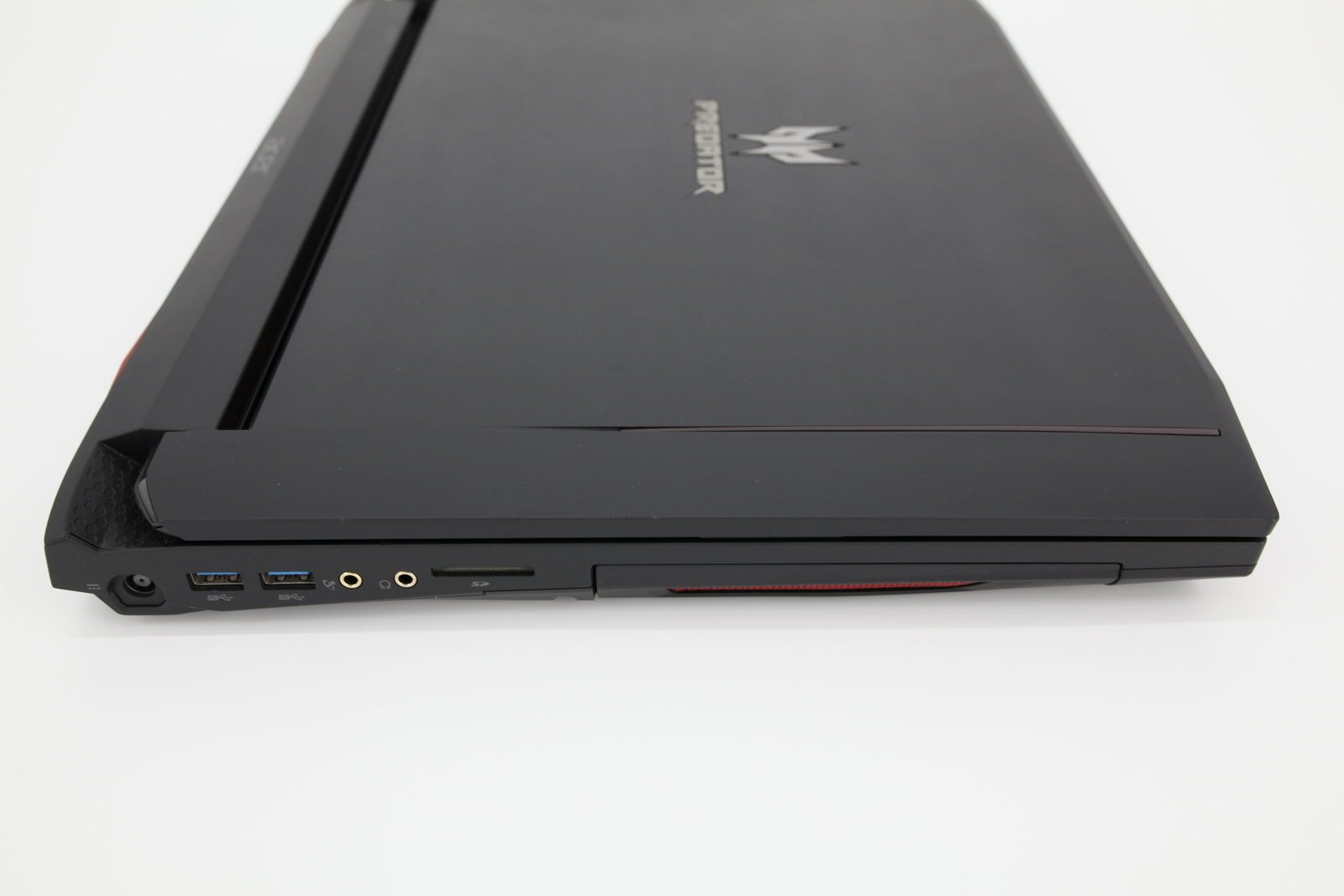 Acer Predator 17" Gaming Laptop: I7, GTX 1060, 16GB RAM, SSD & HDD, Warranty - CruiseTech