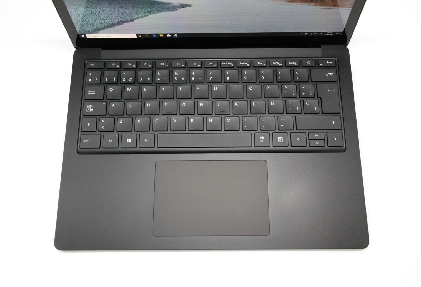 Microsoft Surface Laptop 3 13.5" (2019) 256GB SSD, 8GB RAM, 10th Gen i5 Black - CruiseTech